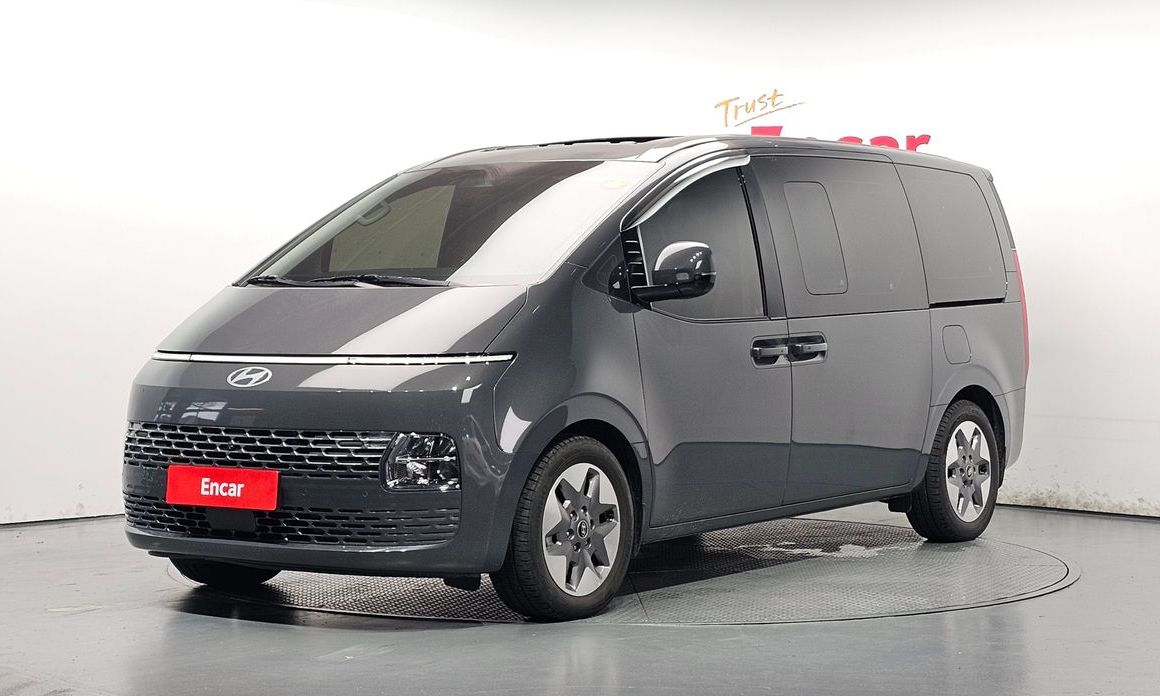 Hyundai Staria 2025