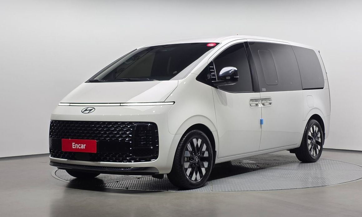 Hyundai Staria 2025