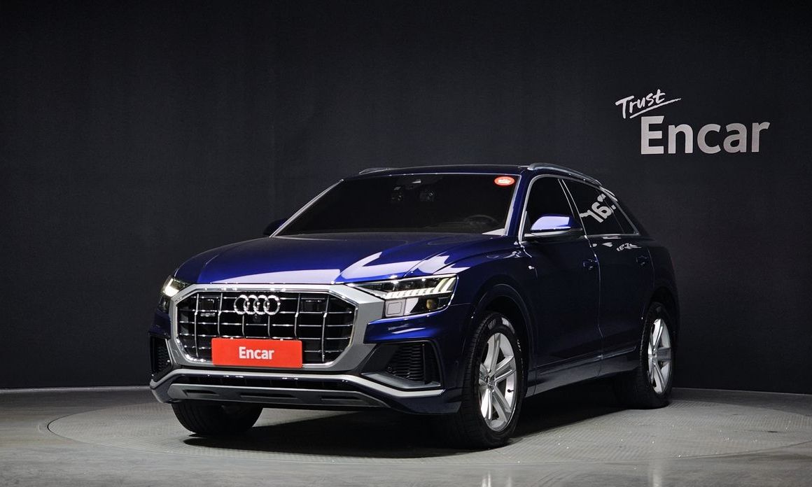 Audi Q8 2021