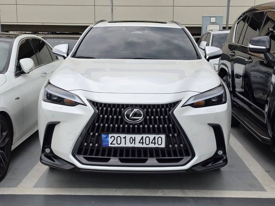Lexus NX 2025