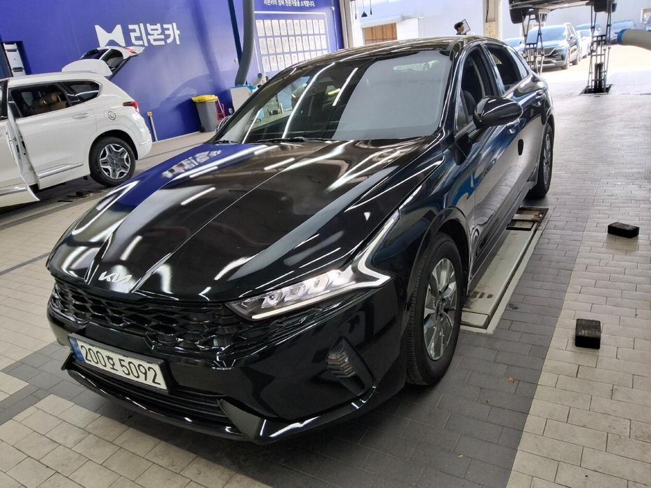 Kia K5 2023