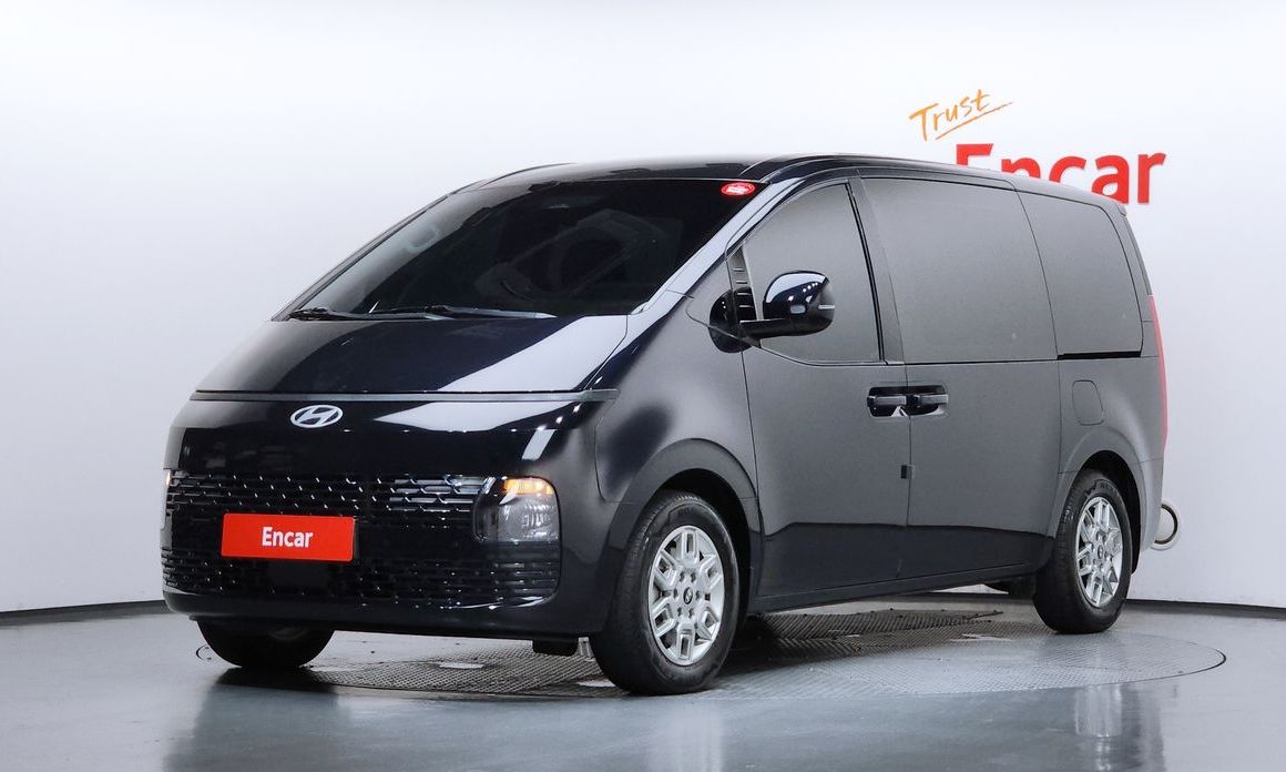 Hyundai Staria 2025