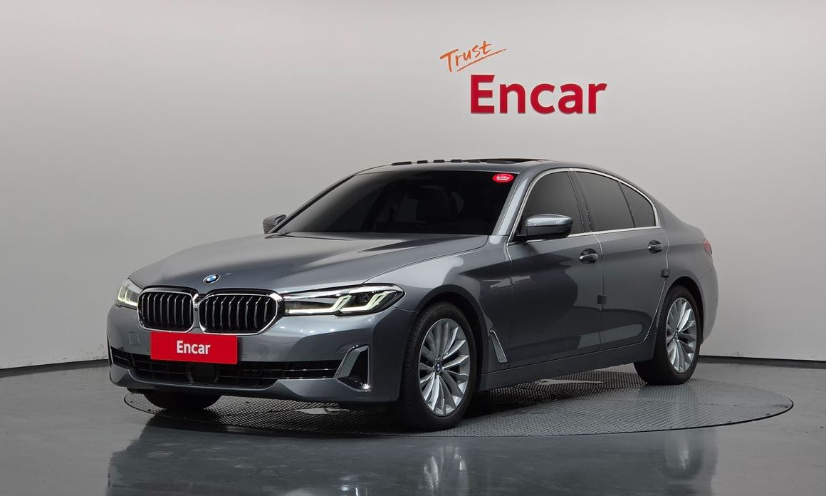 BMW 5-Series 2023