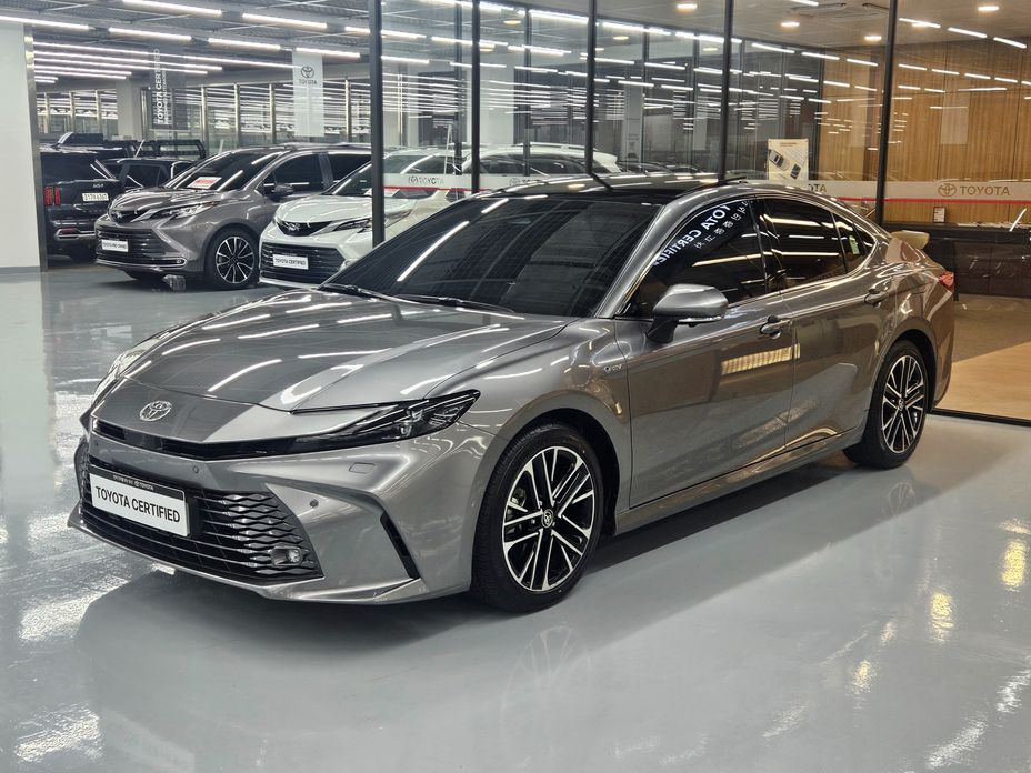 Toyota Camry 2025