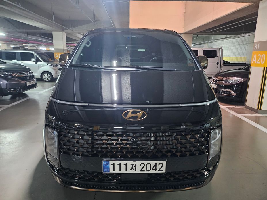 Hyundai Staria 2025