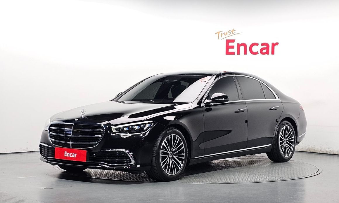 Mercedes-Benz S-Class 2024