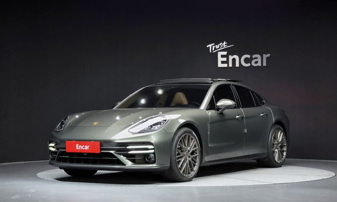 Porsche Panamera 2022