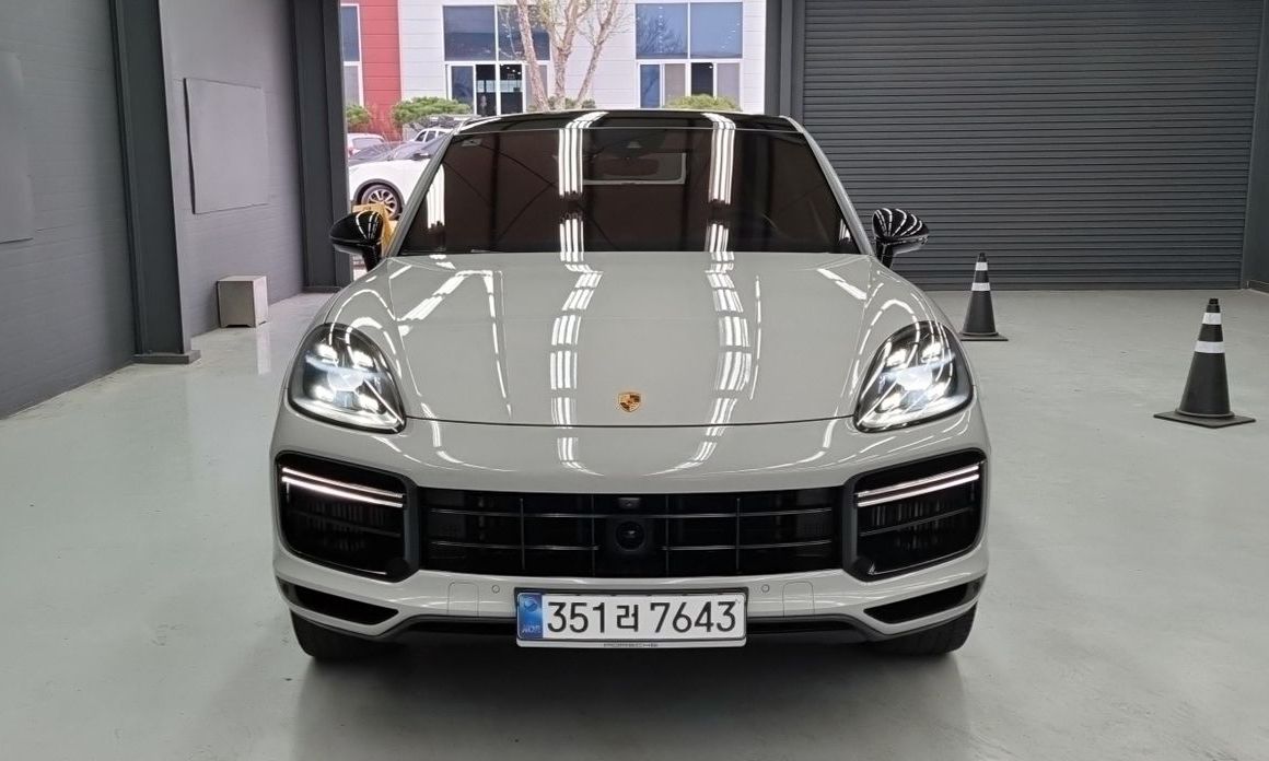 Porsche Cayenne 2023