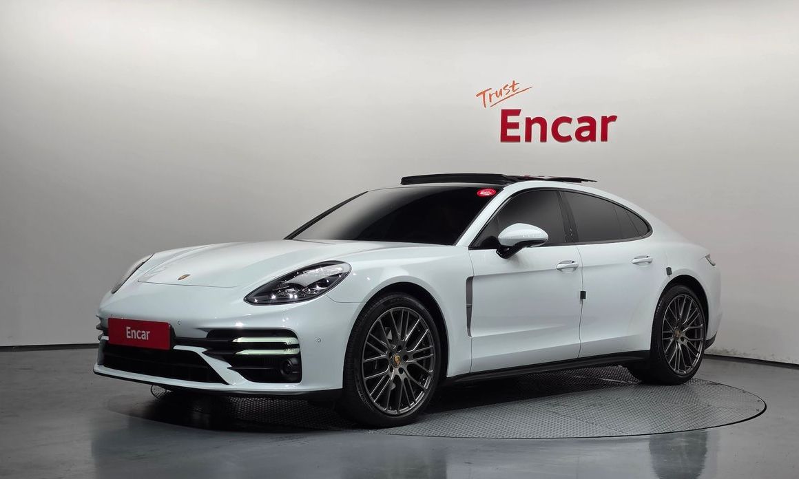 Porsche Panamera 2022