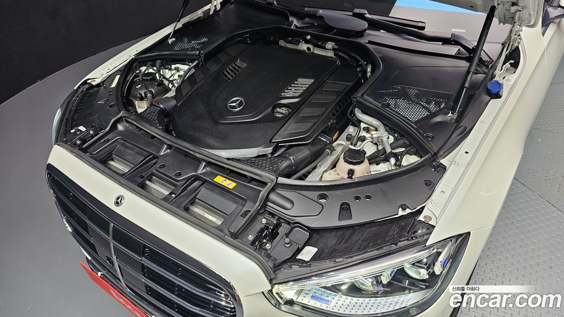 Mercedes-Benz S-Class 2022