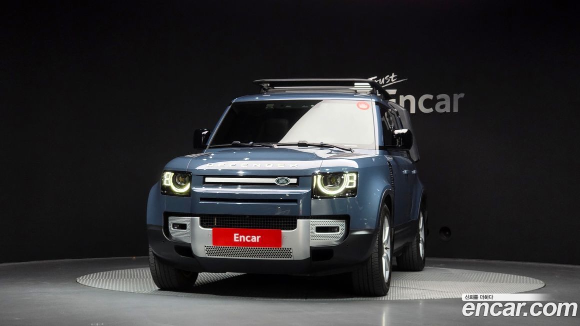 Land Rover Defender 2022