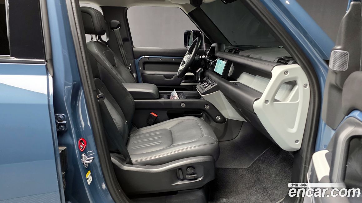 Land Rover Defender 2022