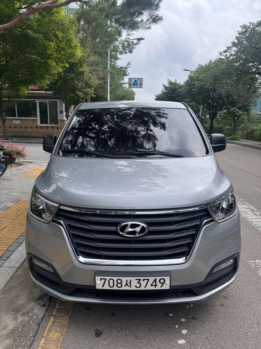 Hyundai Starex 2021