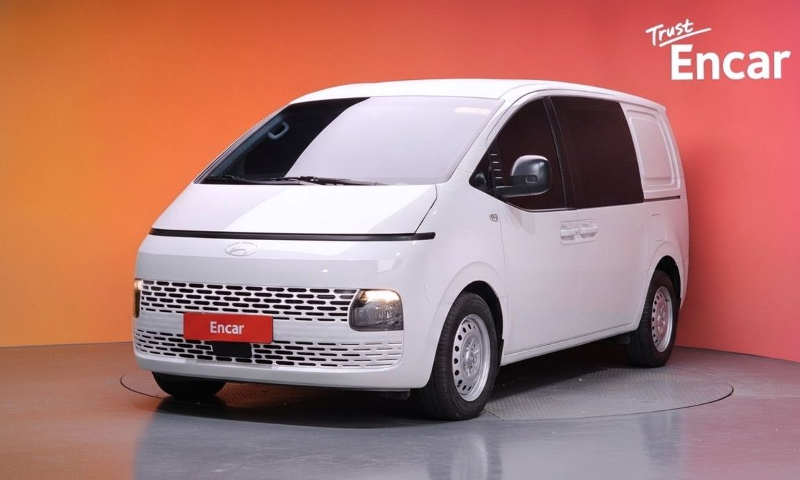 Hyundai Staria 2025