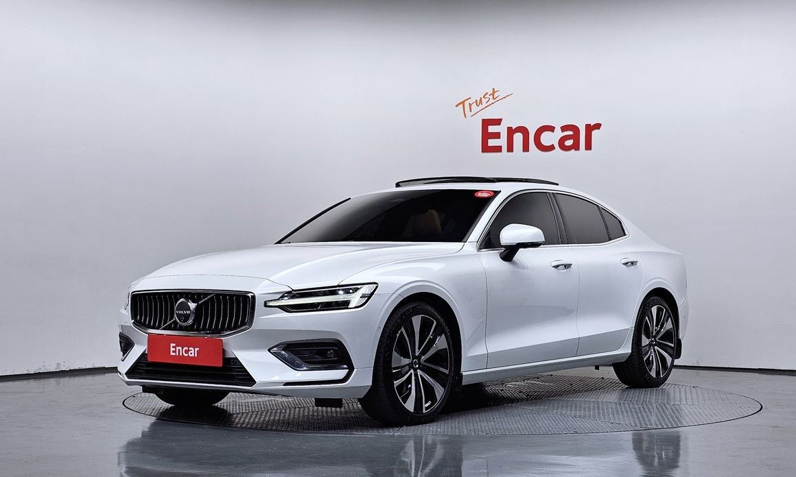 Volvo S60 2024