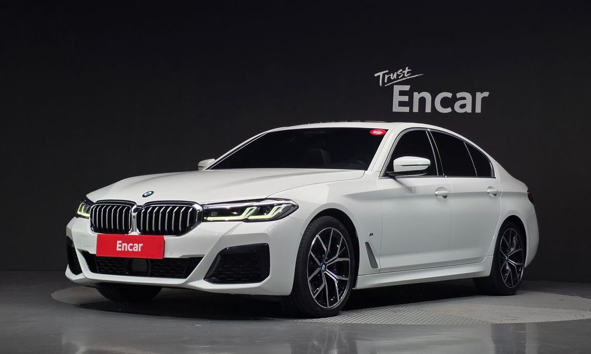 BMW 5-Series 2023