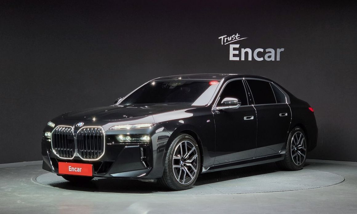 BMW 7-Series 2023