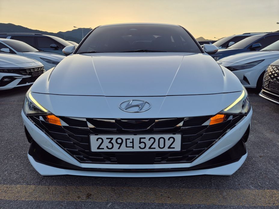 Hyundai AVANTE 2023