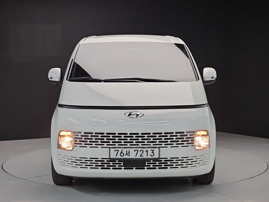Hyundai Staria 2023