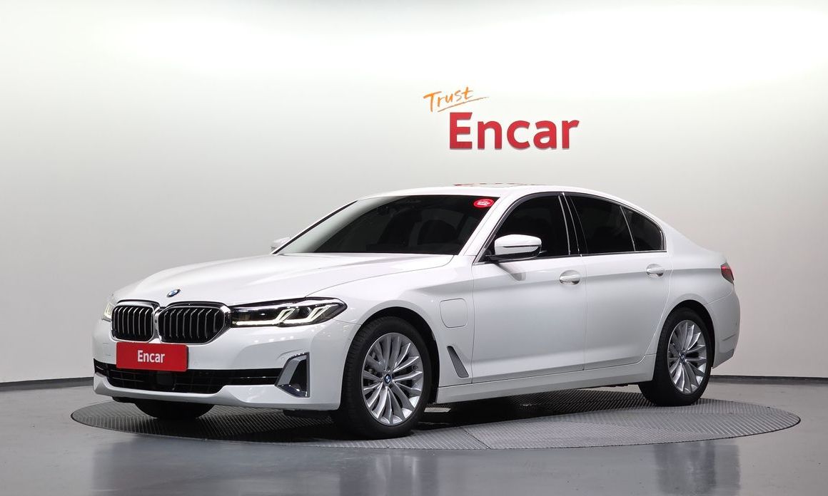BMW 5-Series 2021
