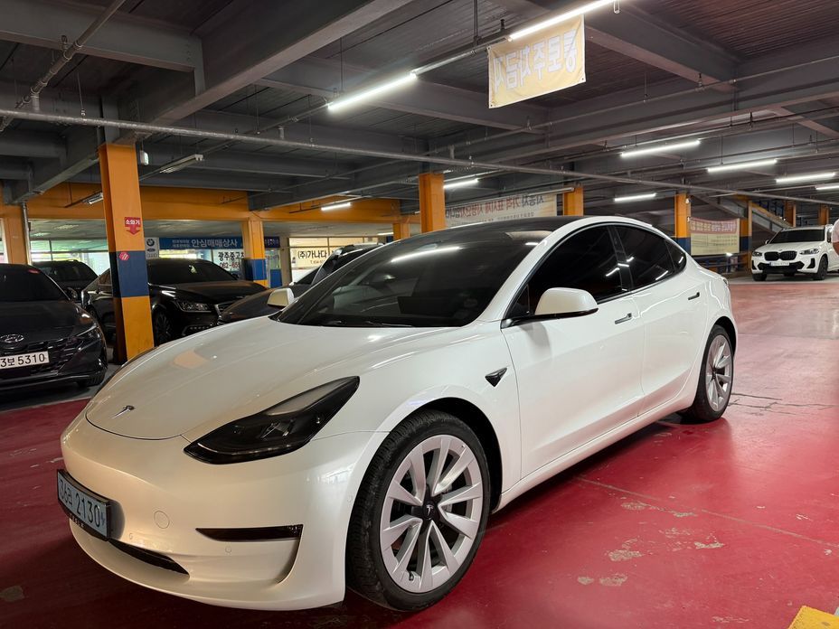 Tesla Model 3 2022