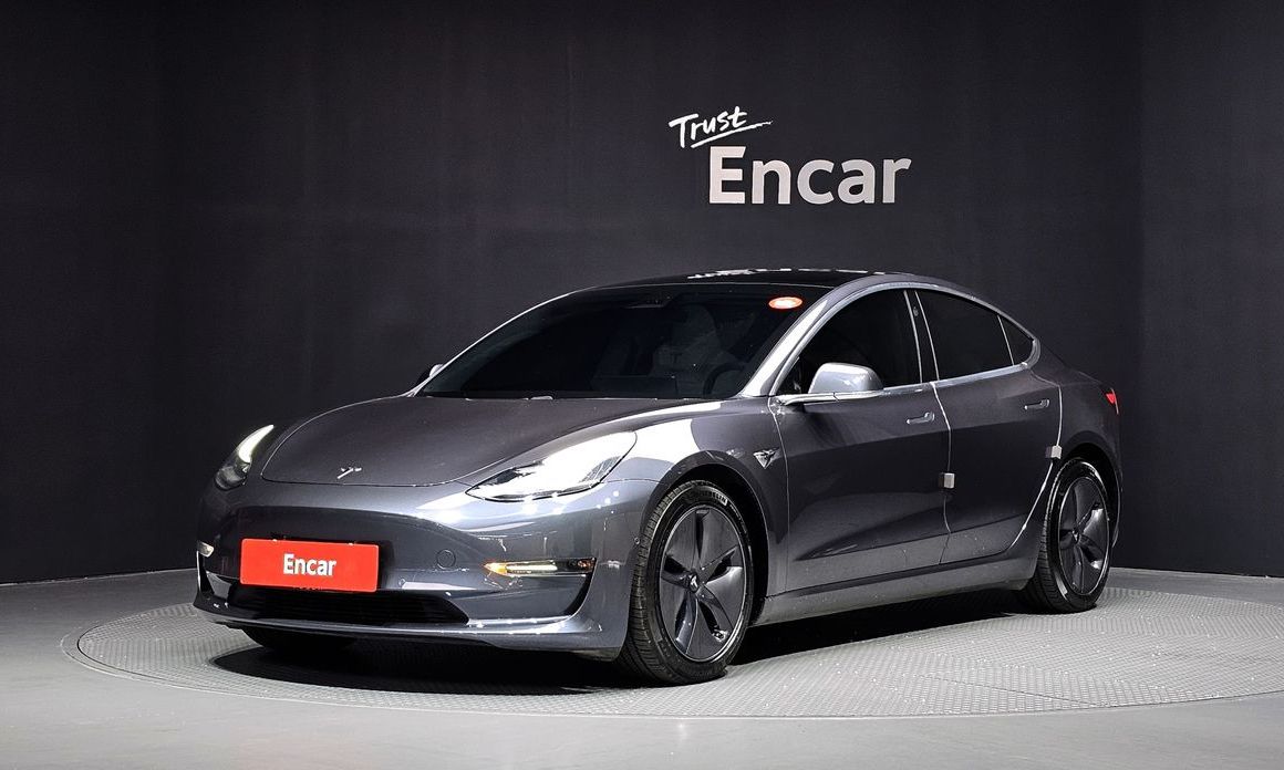 Tesla Model 3 2020