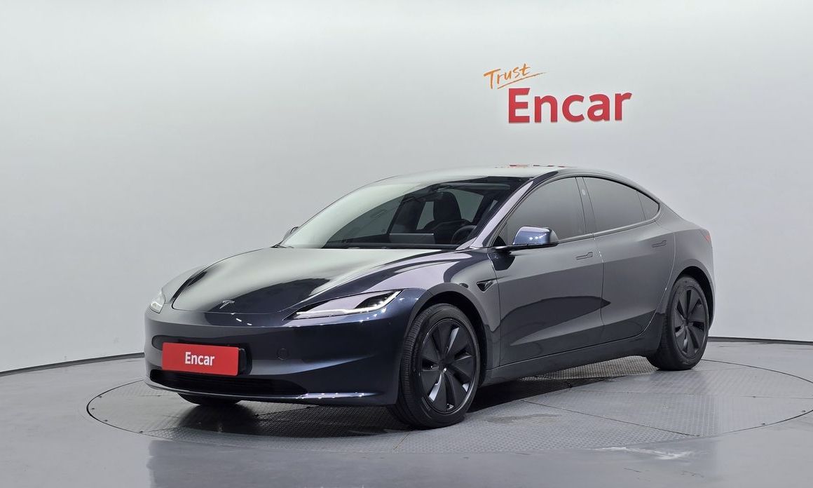 Tesla Model 3 2025
