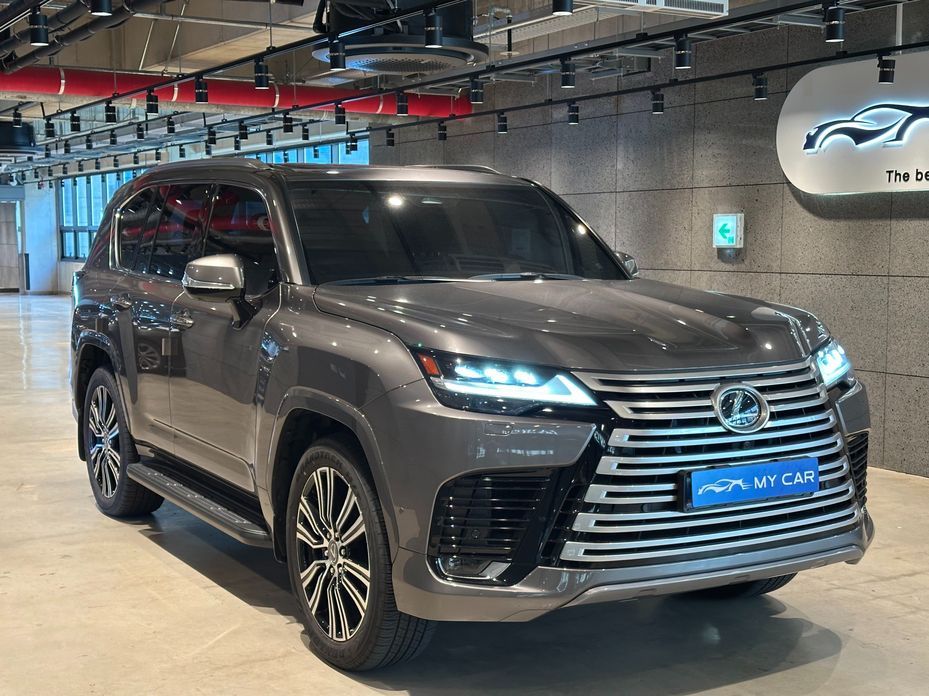 Lexus LX 2025