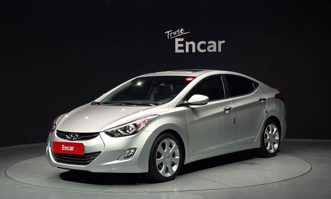 Hyundai AVANTE 2011