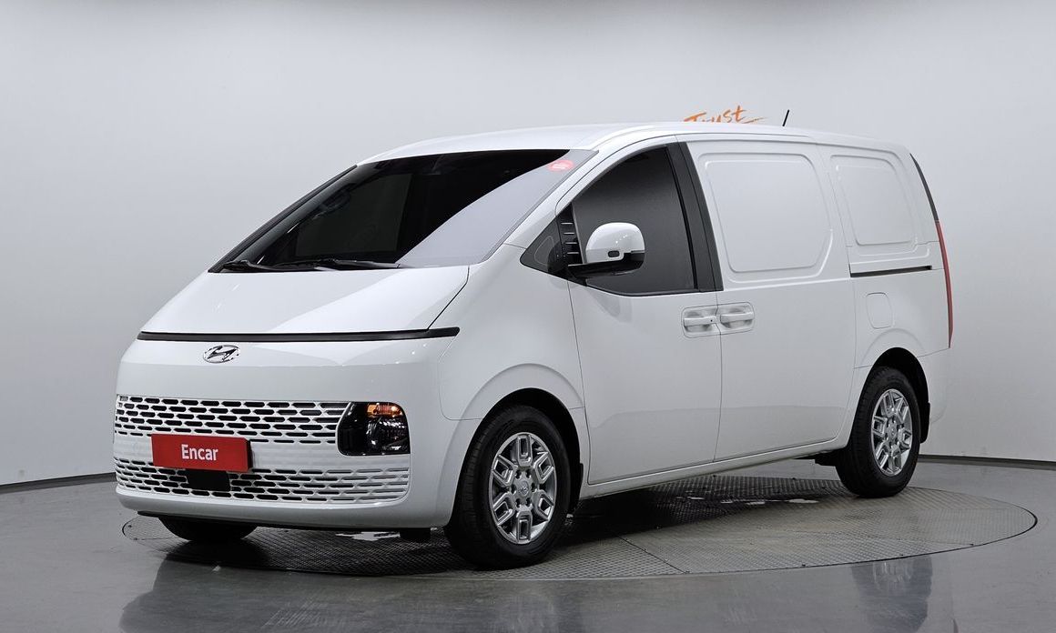 Hyundai Staria 2023
