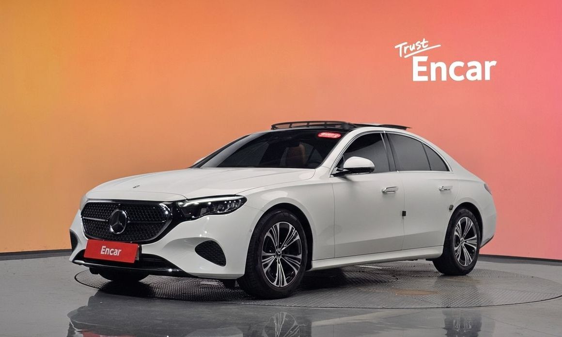 Mercedes-Benz E-Class 2024