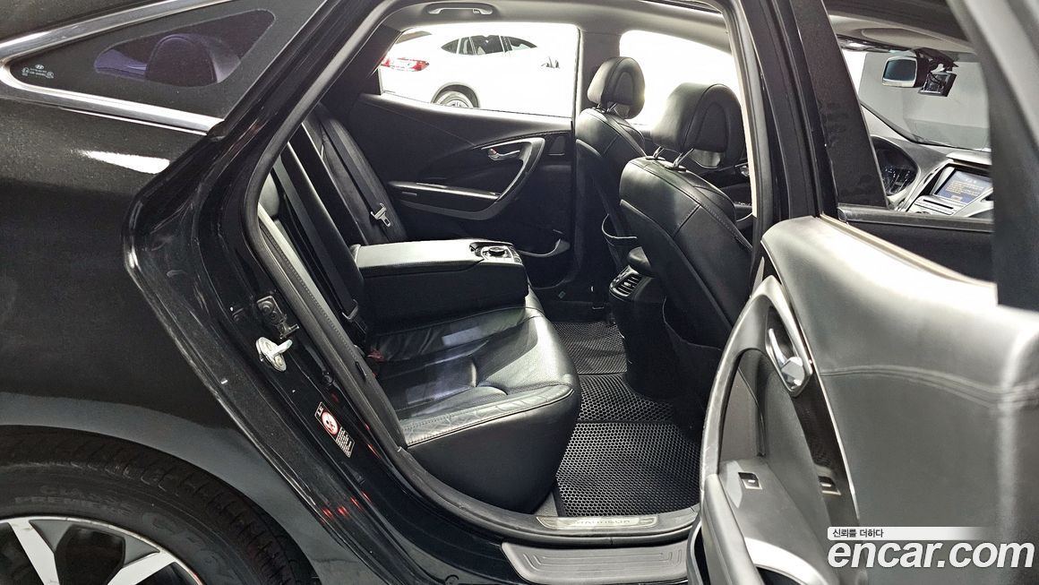 Hyundai Grandeur 2012