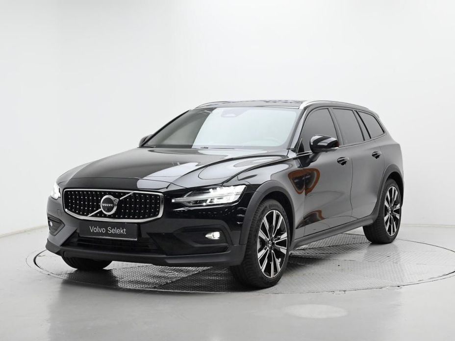 Volvo V60 2024