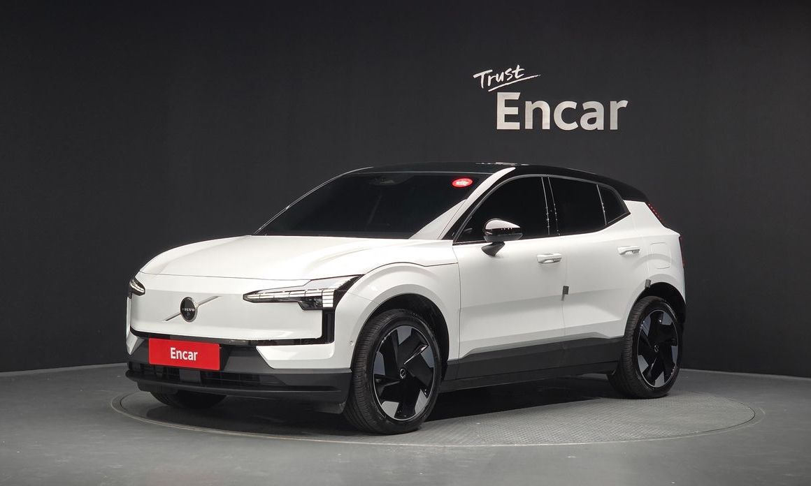 Volvo EX30 2026