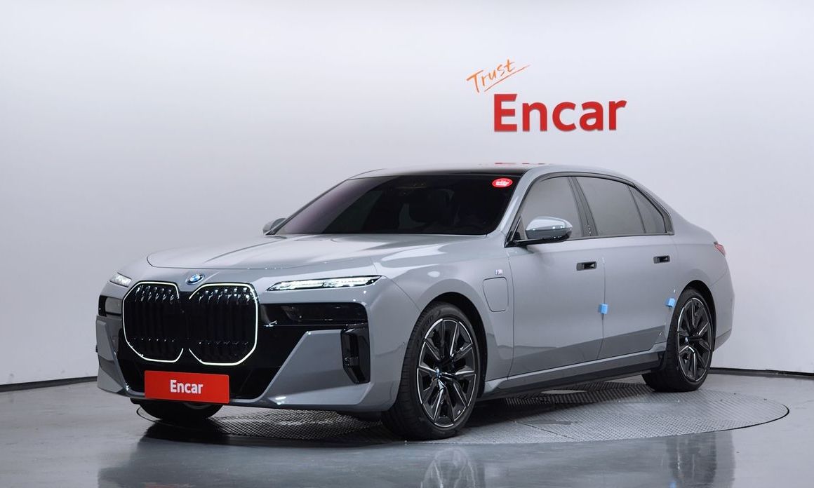 BMW 7-Series 2025
