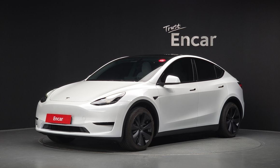 Tesla Model Y 2023