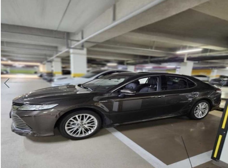 Toyota Camry 2021