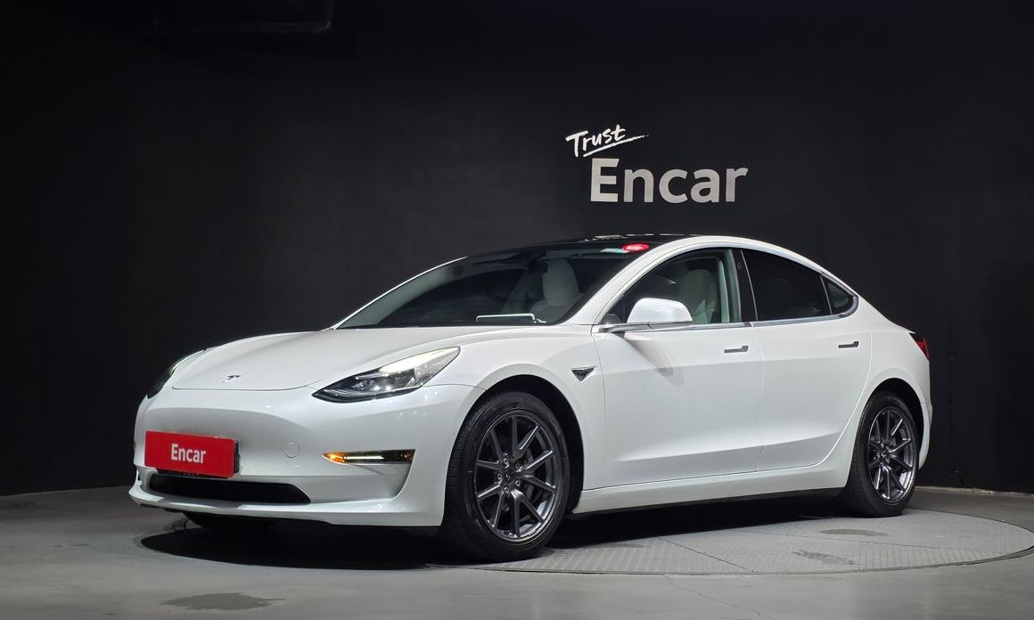 Tesla Model 3 2020