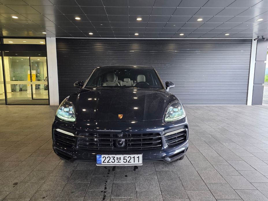 Porsche Cayenne 2023