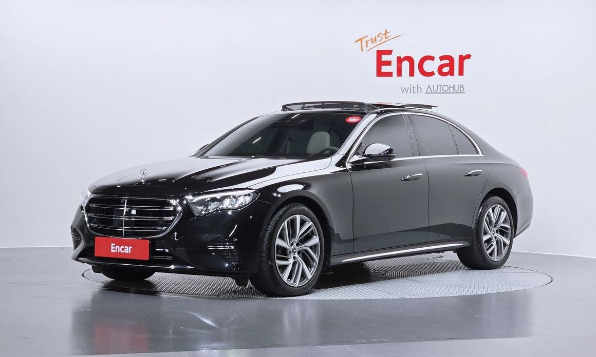 Mercedes-Benz E-Class 2024