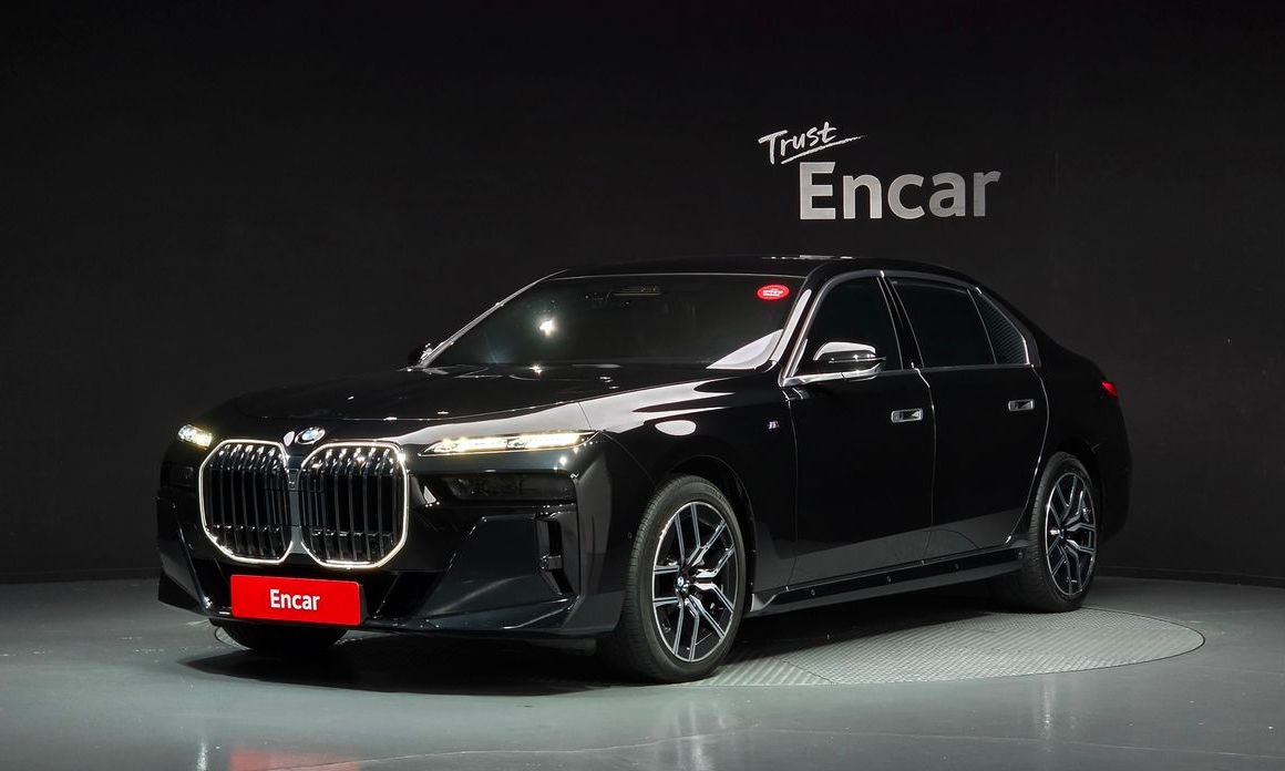 BMW 7-Series 2024