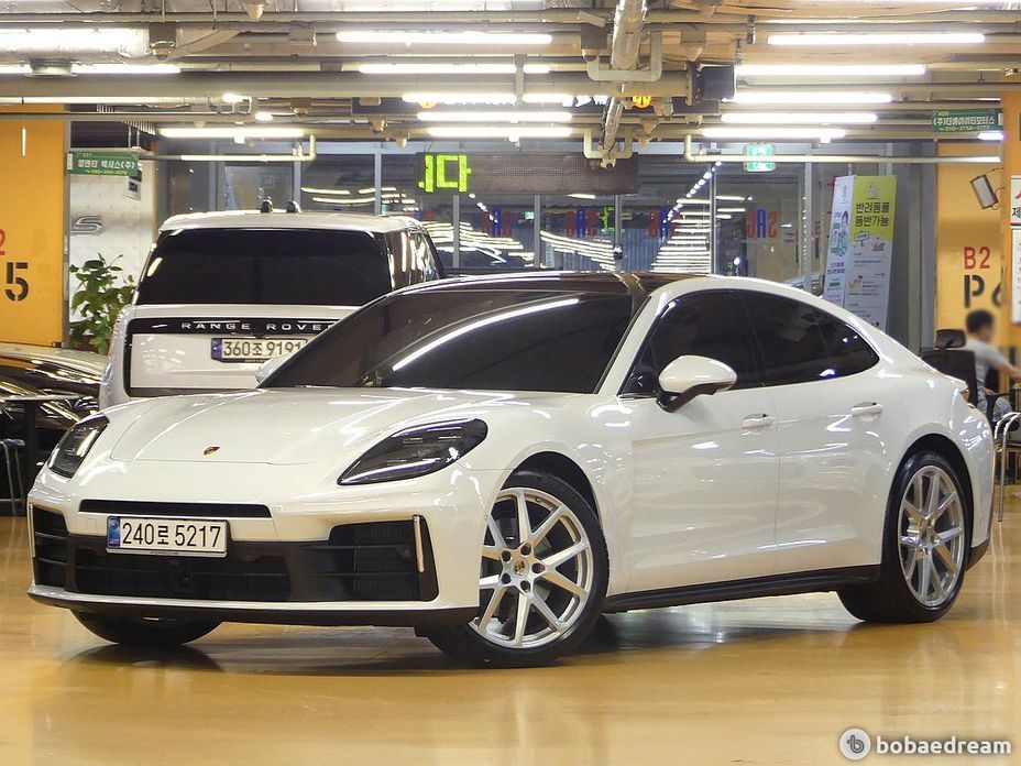 Porsche Panamera 2024