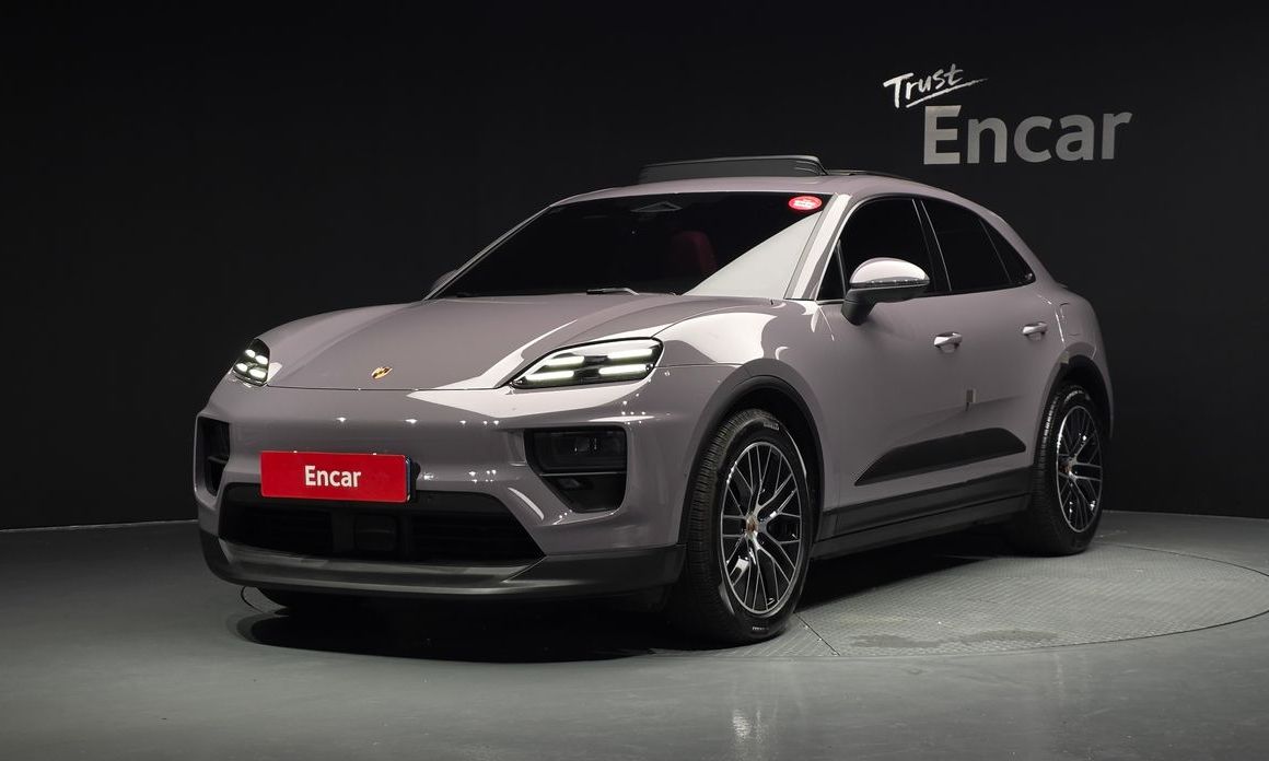 Porsche Macan 2025
