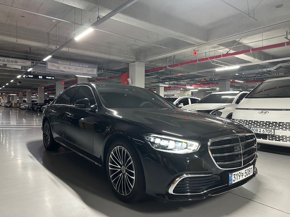 Mercedes-Benz S-Class 2025