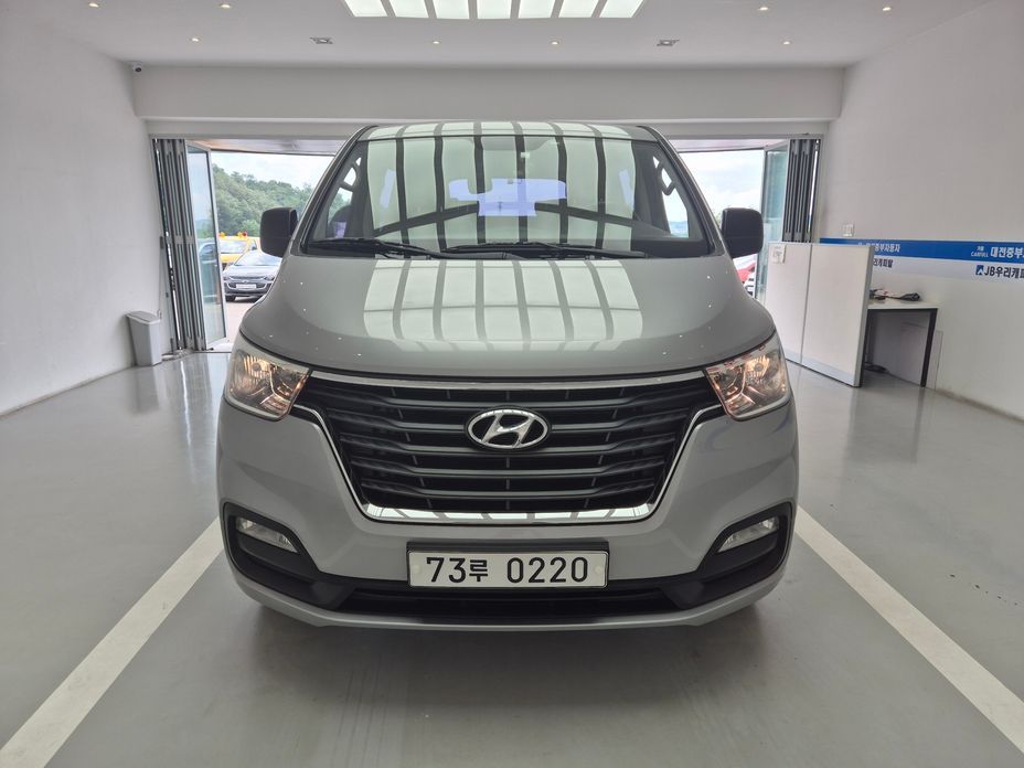 Hyundai Starex 2019