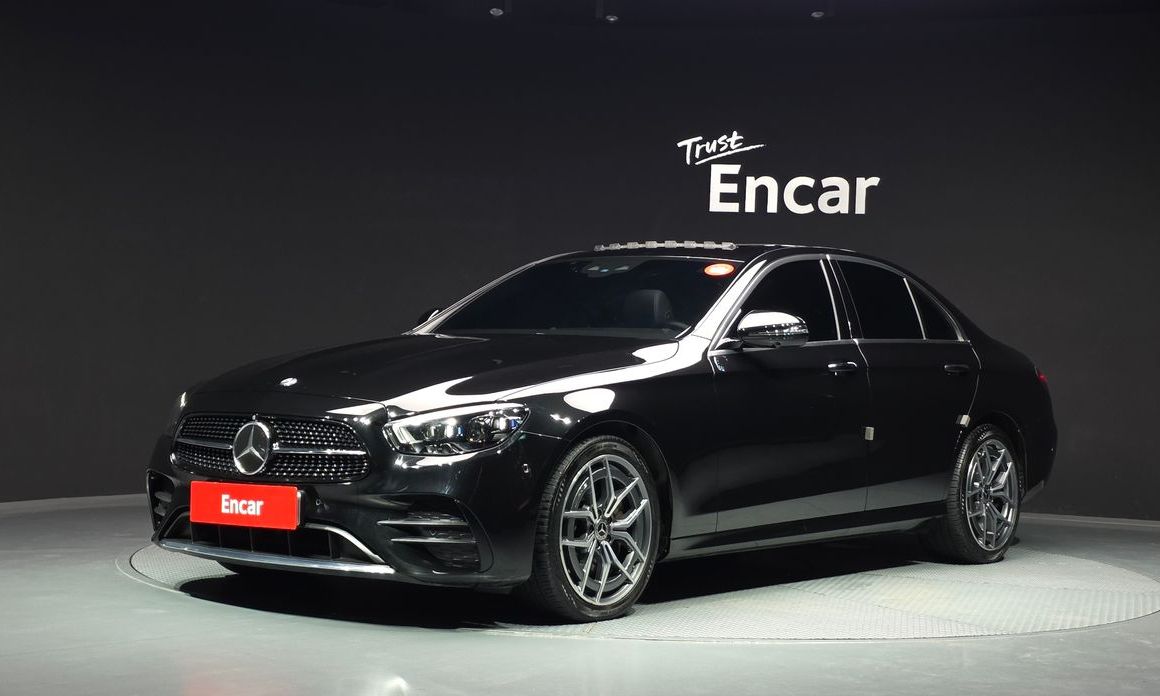Mercedes-Benz E-Class 2021