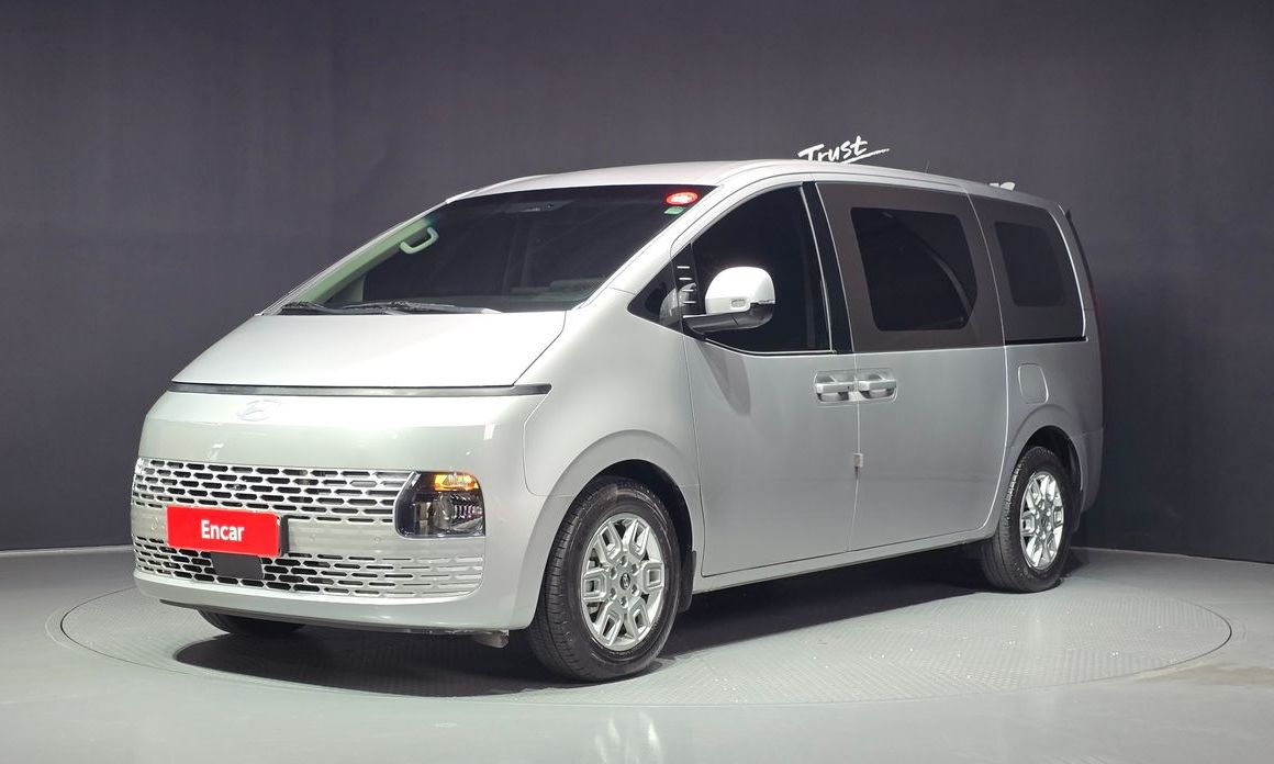 Hyundai Staria 2025