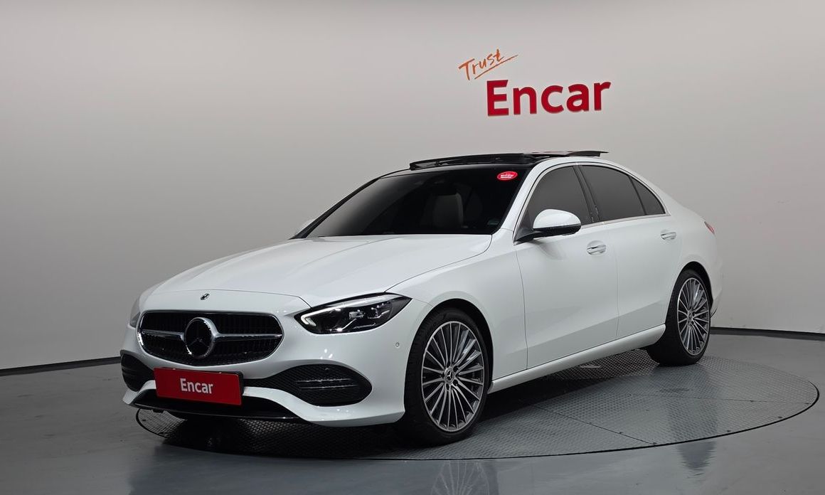 Mercedes-Benz C-Class 2025
