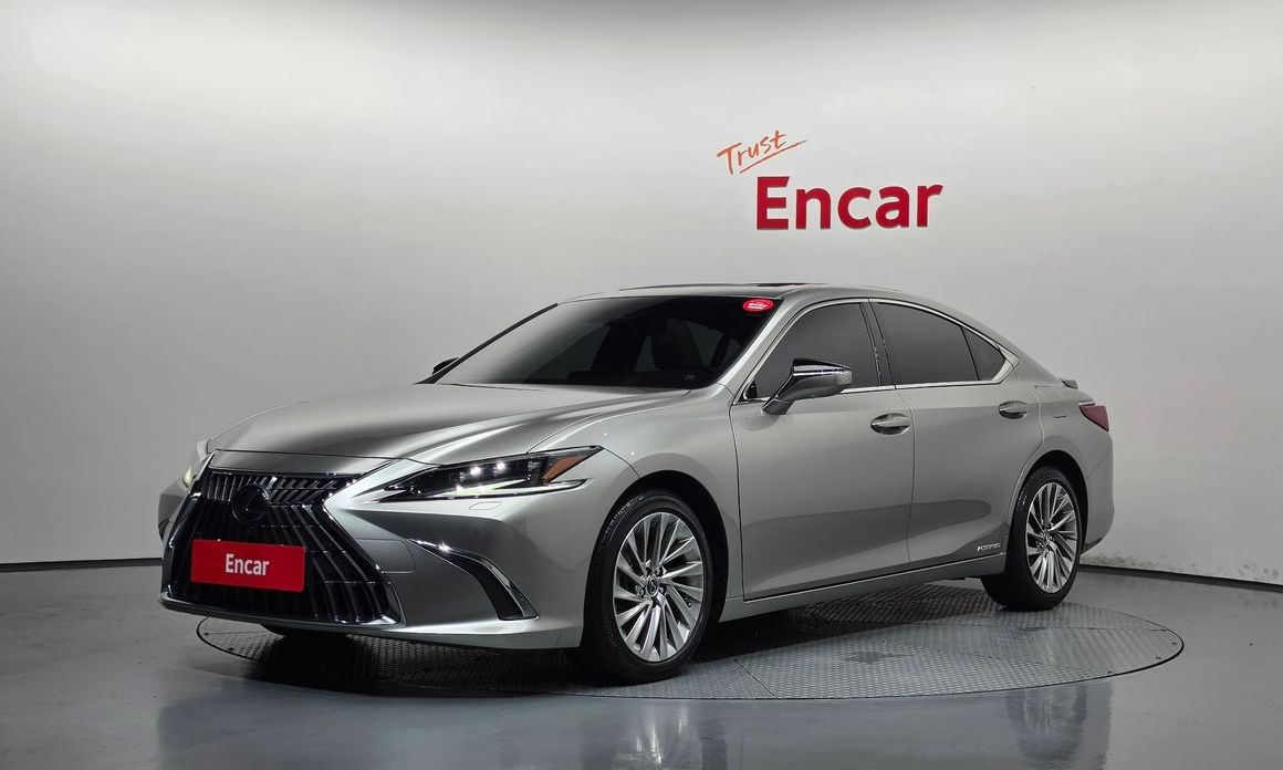 Lexus ES 2022