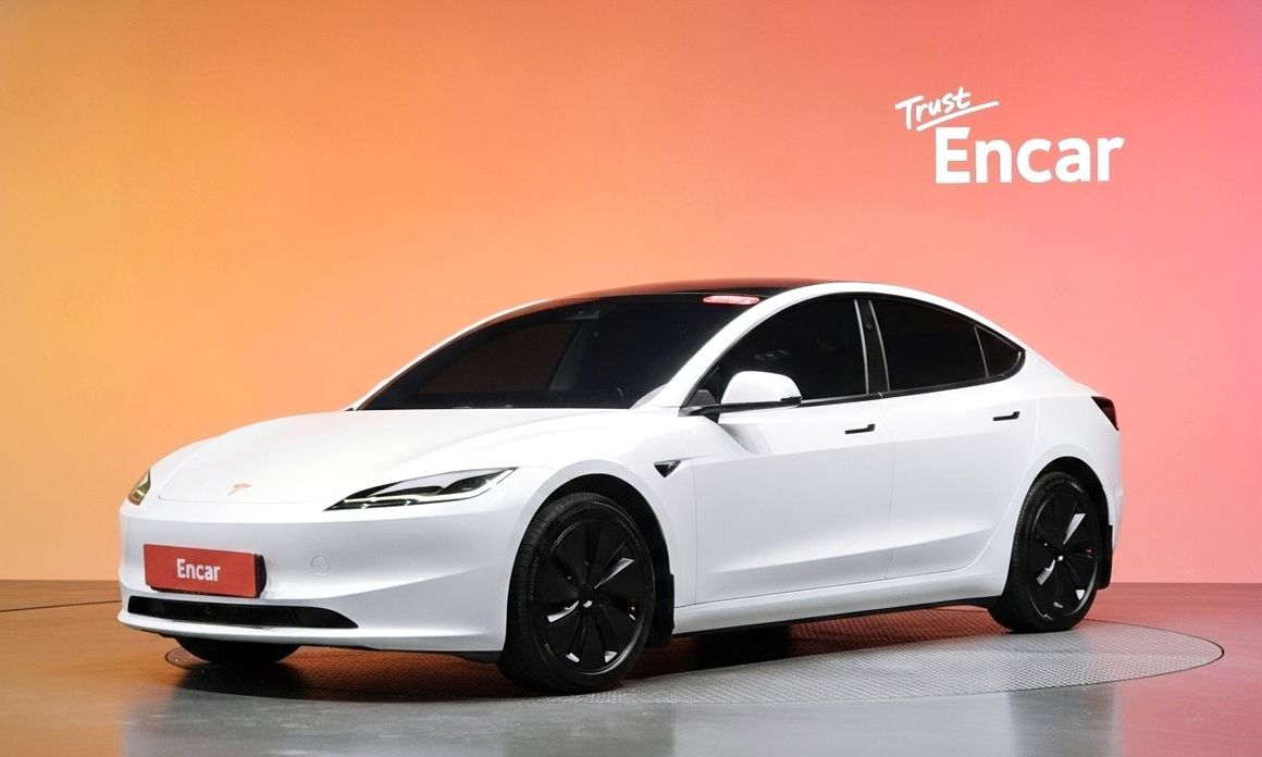Tesla Model 3 2024